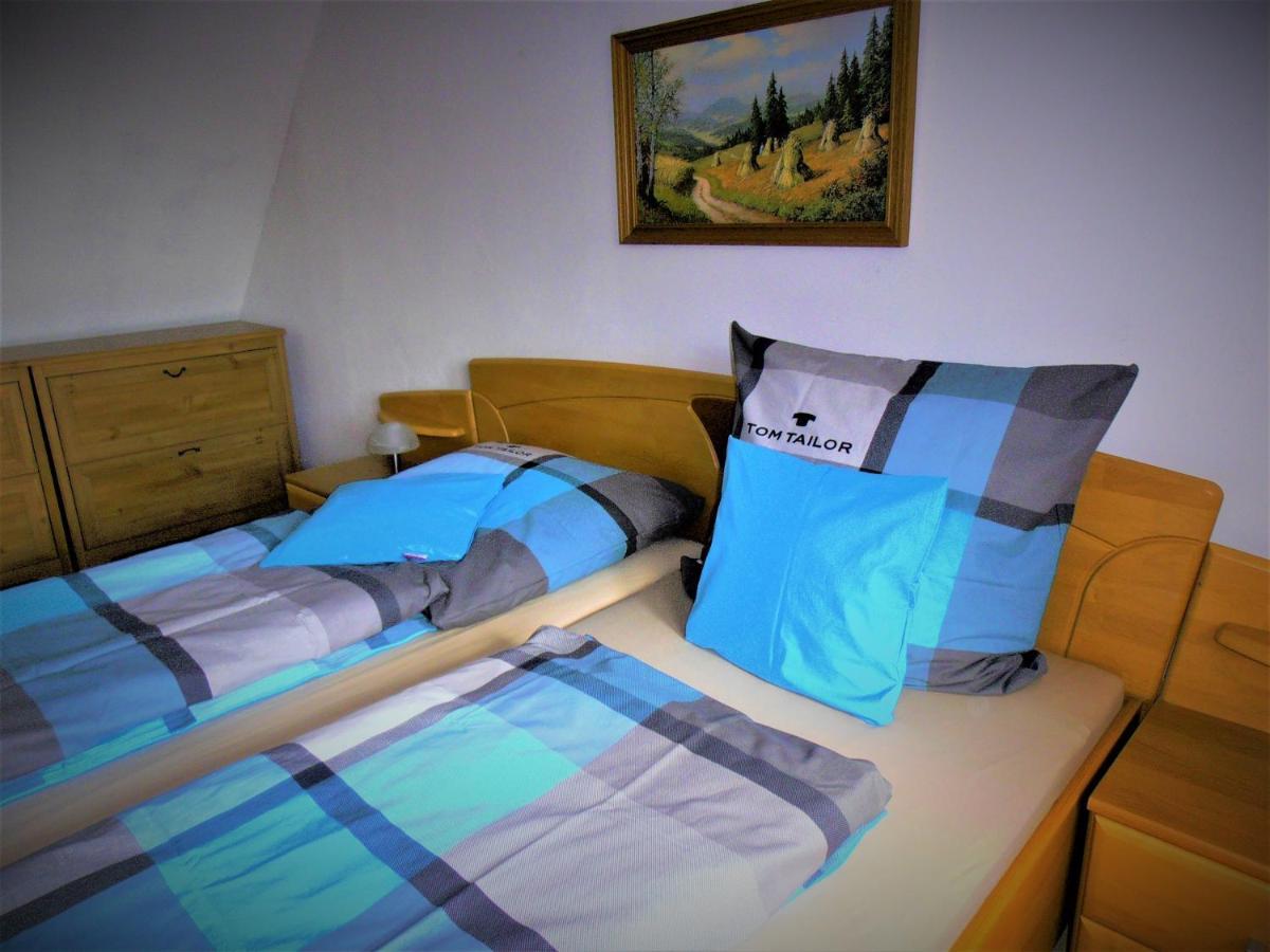 Familienfreundliches Ferienhaus Mit 3 Schlafzimmern Oldisleben Bagian luar foto